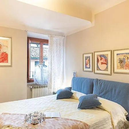 Fiordaliso Con Balcone * Lucca