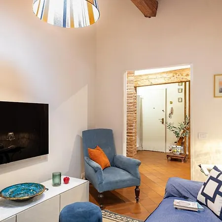 Fiordaliso Con Balcone